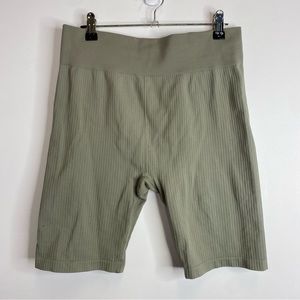 H&M Medium Green Ribbed Athletic Biker Workout Shorts